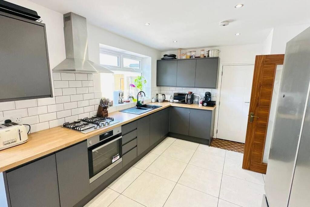 Stunning 3 Bed House Sleeps6 Villa Nottingham Exterior photo